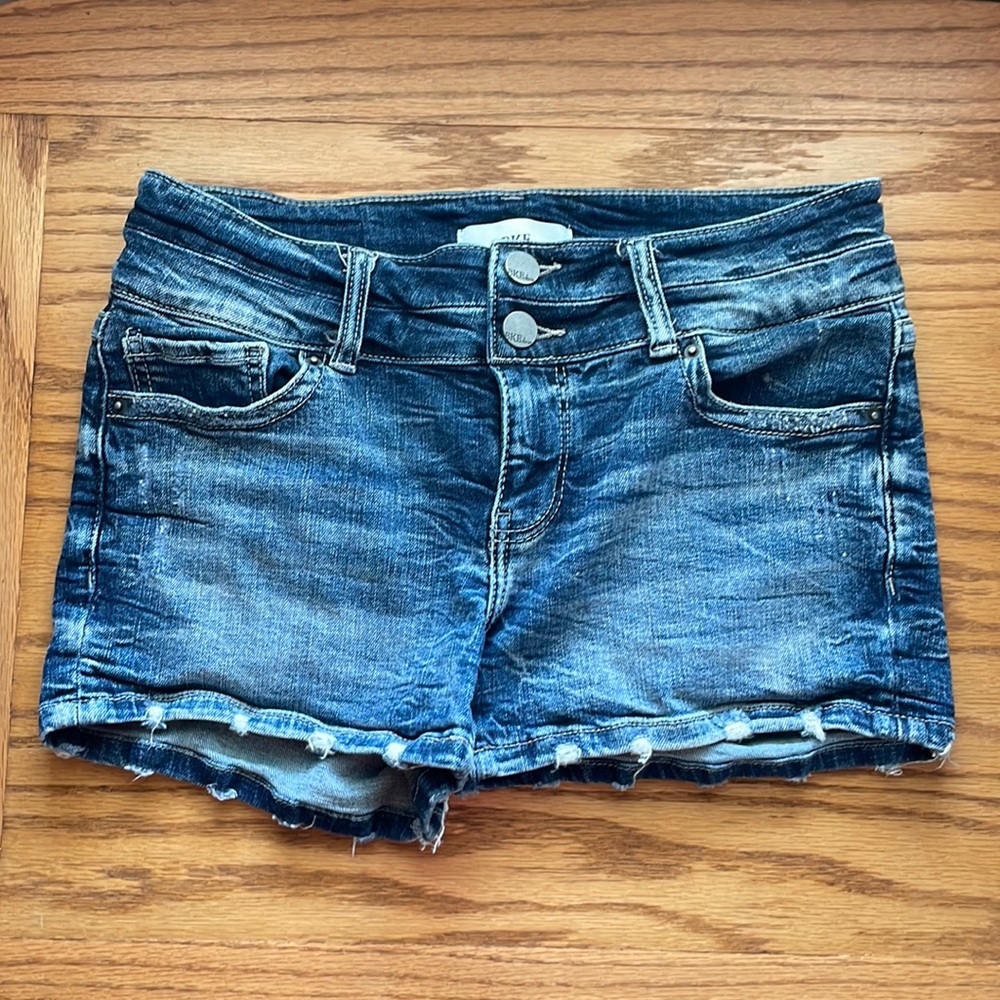 BKE jean shorts HARD TO FIND Stella! 27 denim